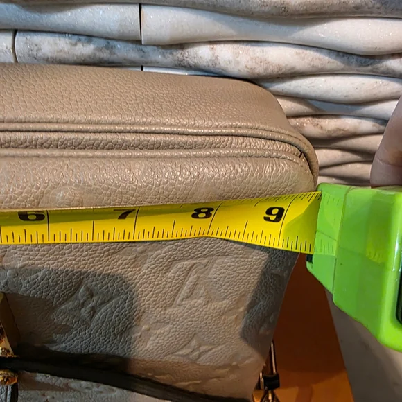 Louis Vuitton Pochette Metis Crossbody Bag - Picture 13 of 16